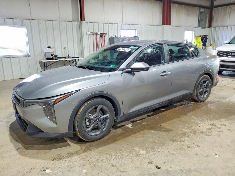2025 KIA K4 — VIN 3KPFT4DE0SE112368