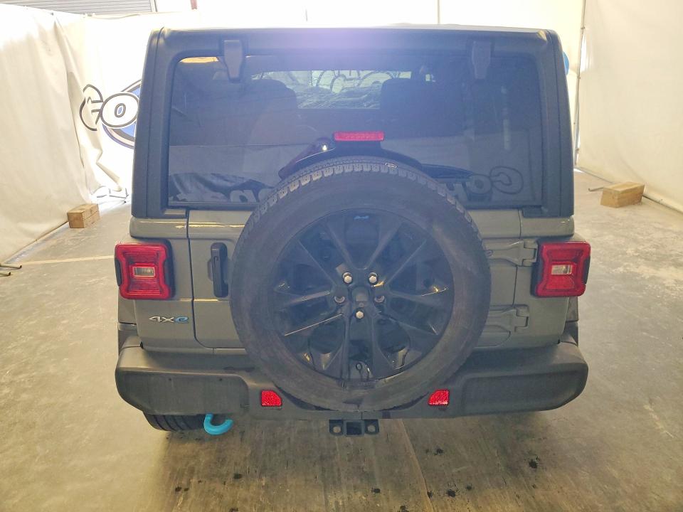1C4JJXP68PW698935