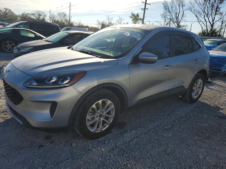 2021 FORD ESCAPE — VIN 1FMCU0BZ5MUB13885