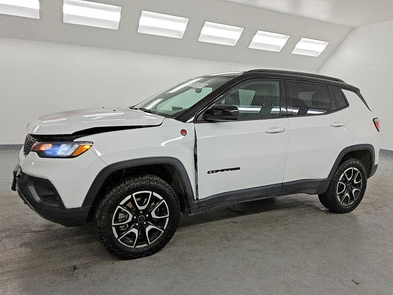 2025 JEEP COMPASS — VIN 3C4NJDDN2ST533117