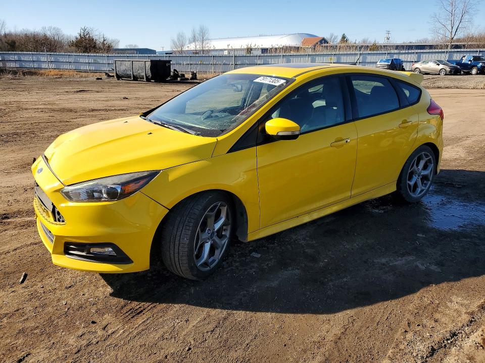2017 FORD FOCUS — VIN 1FADP3L90HL213636