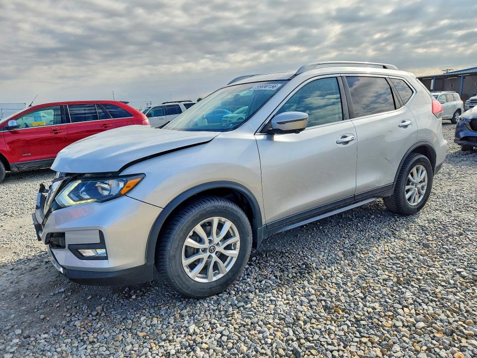 2017 NISSAN ROGUE — VIN 5N1AT2MV9HC852026