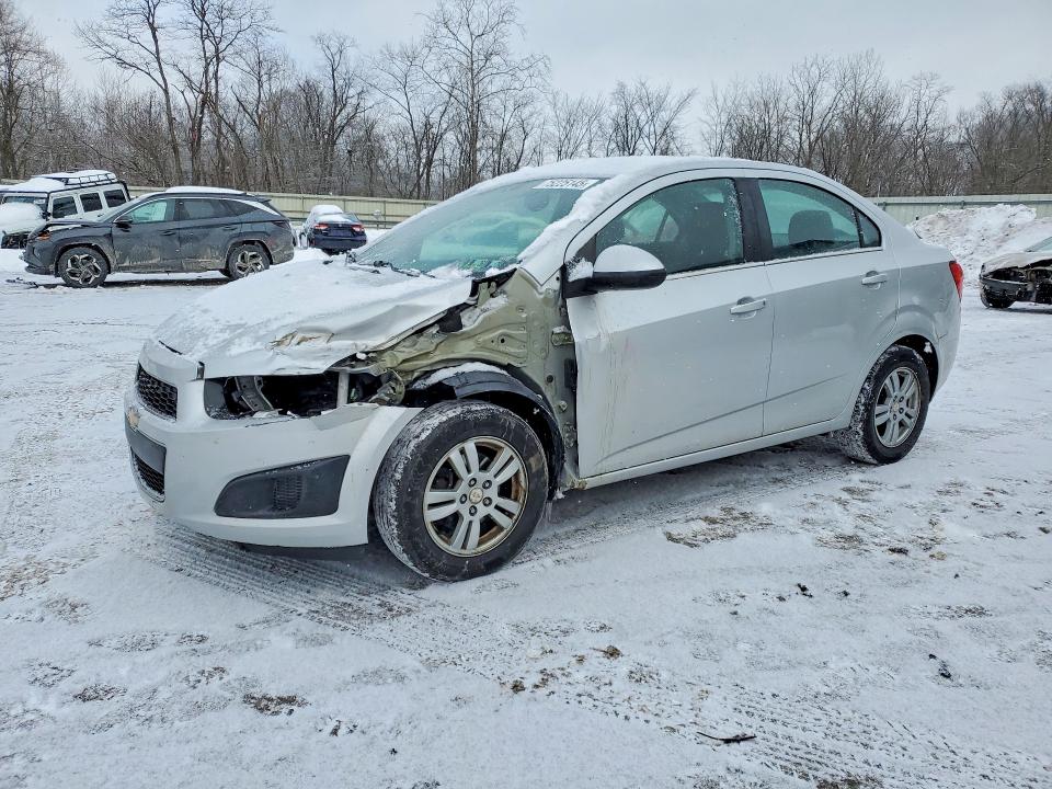 2015 CHEVROLET SONIC LT — VIN 1G1JC5SHXF4158884