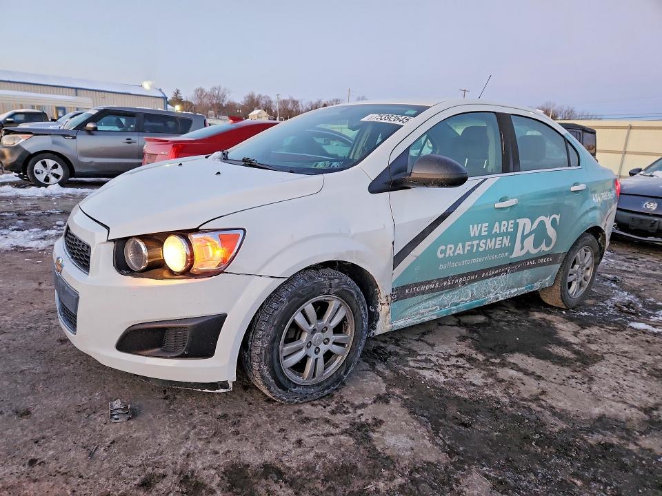 2015 CHEVROLET SONIC LT — VIN 1G1JC5SG8F4104233