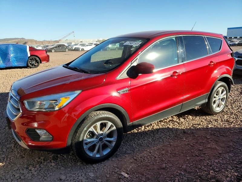 2017 FORD ESCAPE SE — VIN 1FMCU9G9XHUB29597