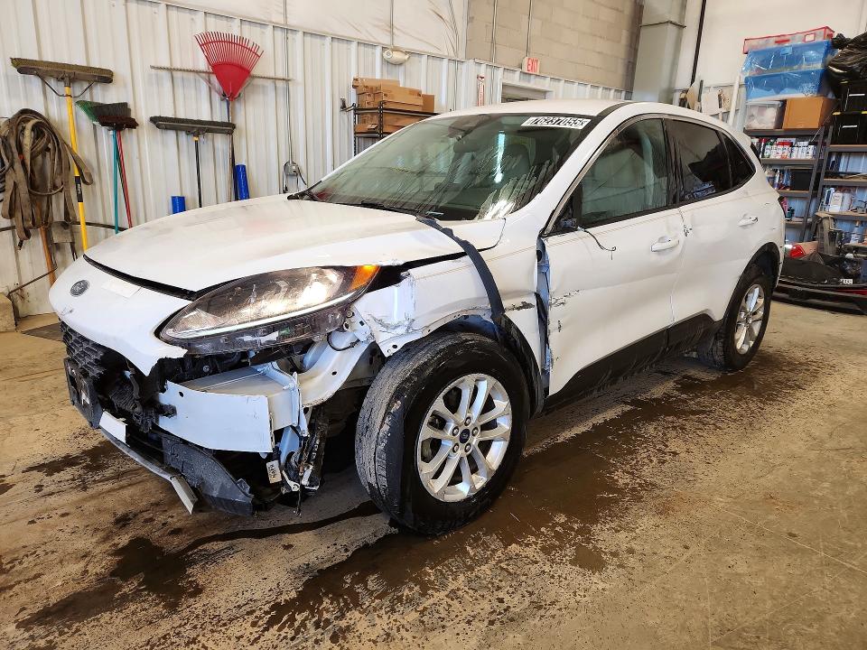 2020 FORD ESCAPE SE — VIN 1FMCU9G64LUC60801