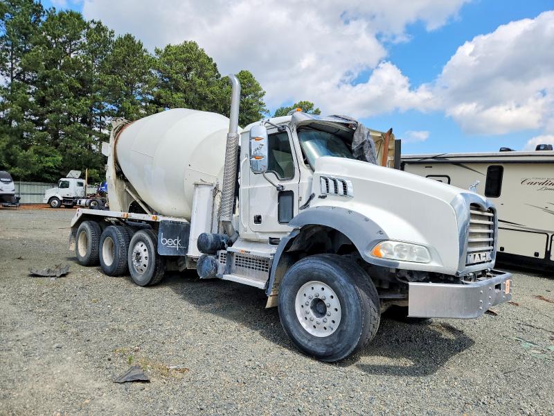 2022 MACK GRANITE — VIN 1M2GR2GC2NM027874