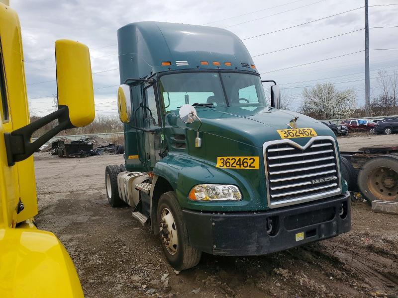 2017 MACK 600 — VIN 1M1AW01X0HM009770