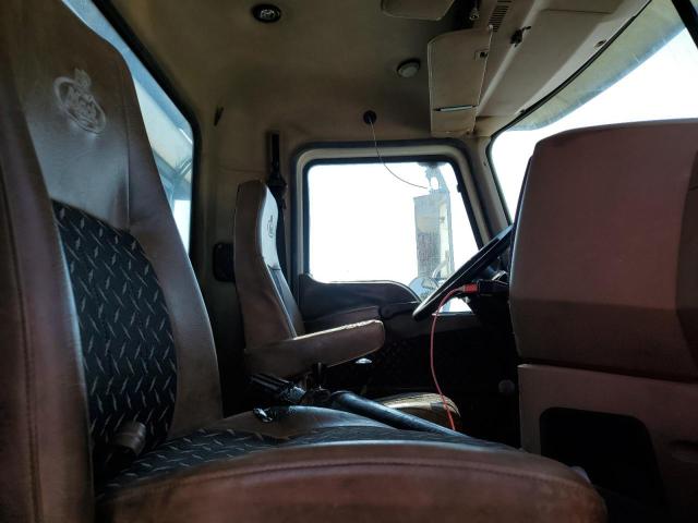 1M2AX13C9FM028193