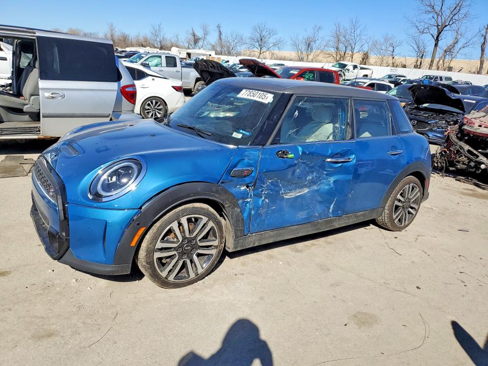 2022 MINI COOPER — VIN WMW53DK06N2R45688
