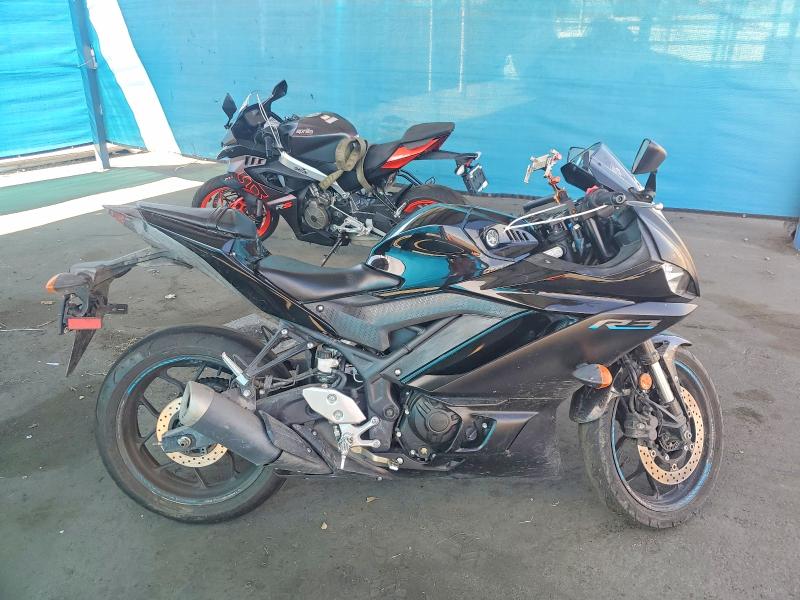 2023 YAMAHA YZFR3 — VIN MH3RH18Y5PK010927
