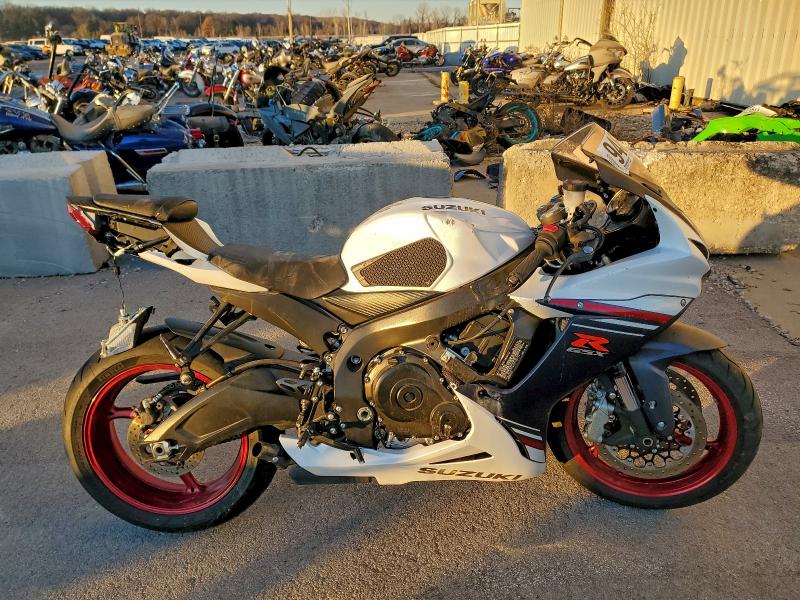 2025 SUZUKI GSX-R600 — VIN JS1GN7FA4S7100194
