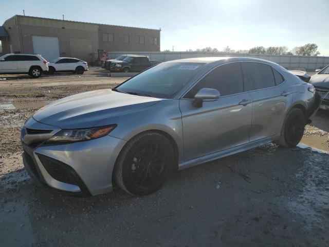 2022 TOYOTA CAMRY SE — VIN 4T1G11BK0NU069444