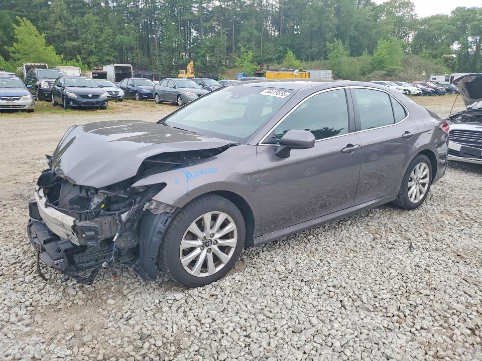 2018 TOYOTA CAMRY — VIN 4T1B11HK9JU676745