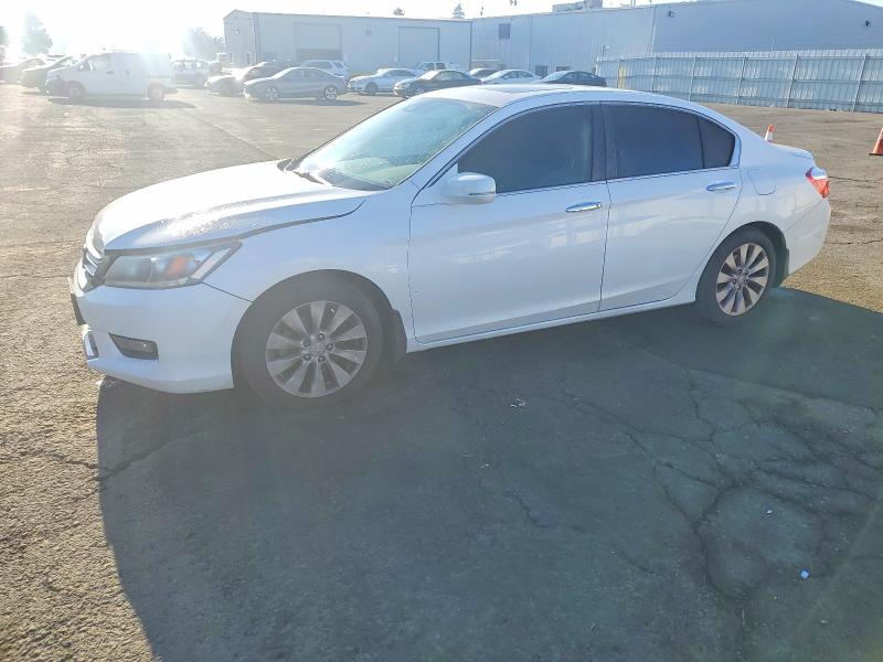 2015 HONDA ACCORD — VIN 1HGCR2F88FA183664