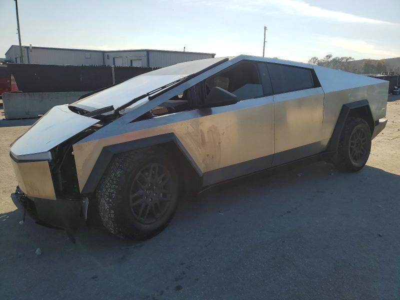 2025 TESLA CYBERTRUCK — VIN 7G2CEHED4SA080801
