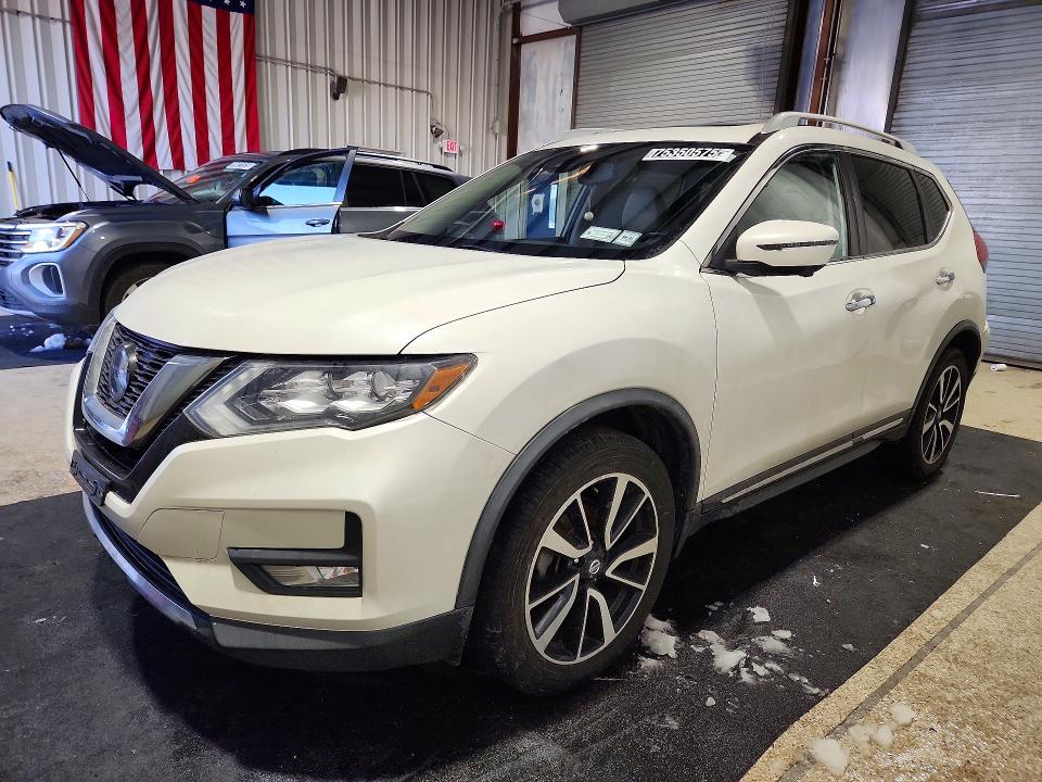 2018 NISSAN ROGUE — VIN JN8AT2MV2JW340203