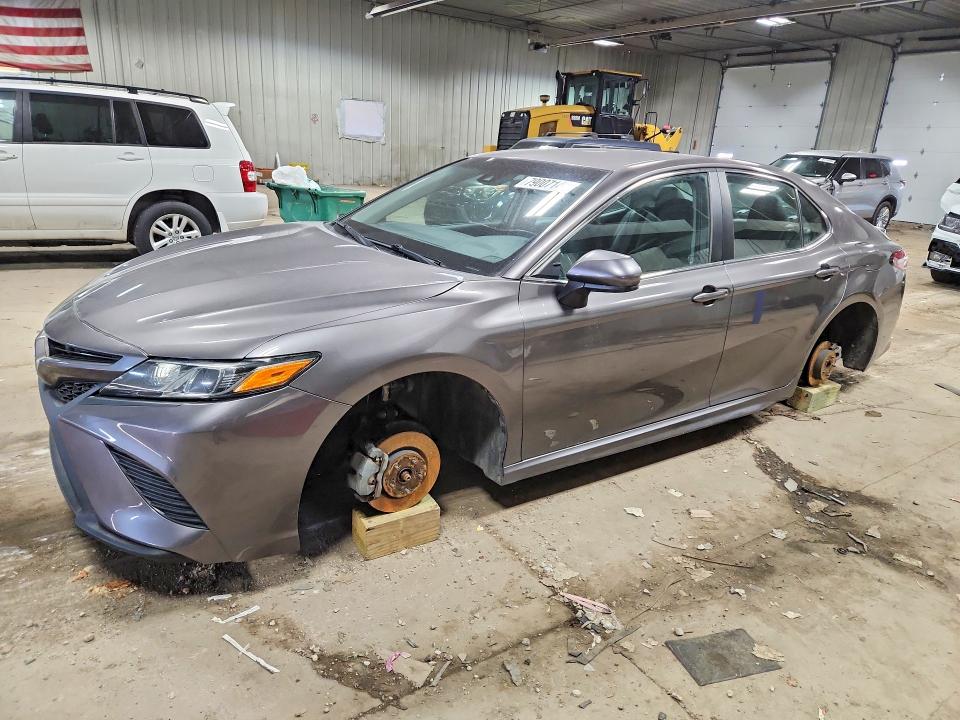 2018 TOYOTA CAMRY — VIN 4T1B11HK7JU048280
