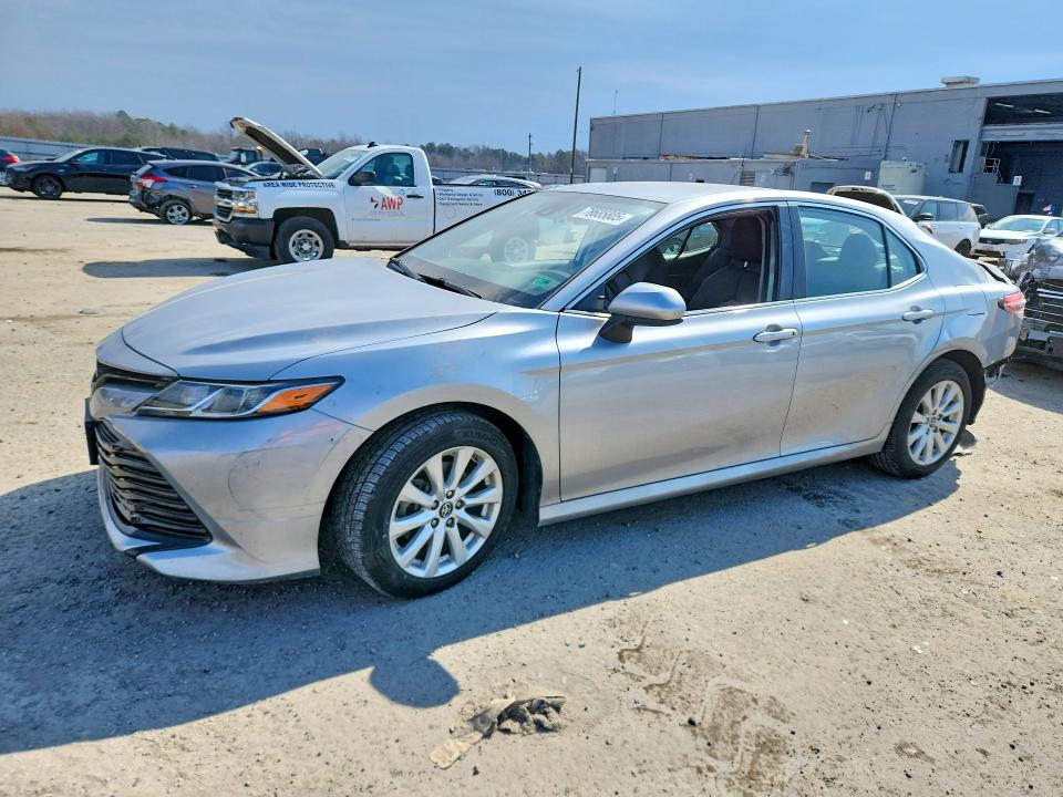 2019 TOYOTA CAMRY — VIN 4T1B11HK3KU177389