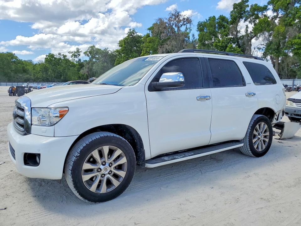 2015 TOYOTA SEQUOIA — VIN 5TDJW5G18FS117071