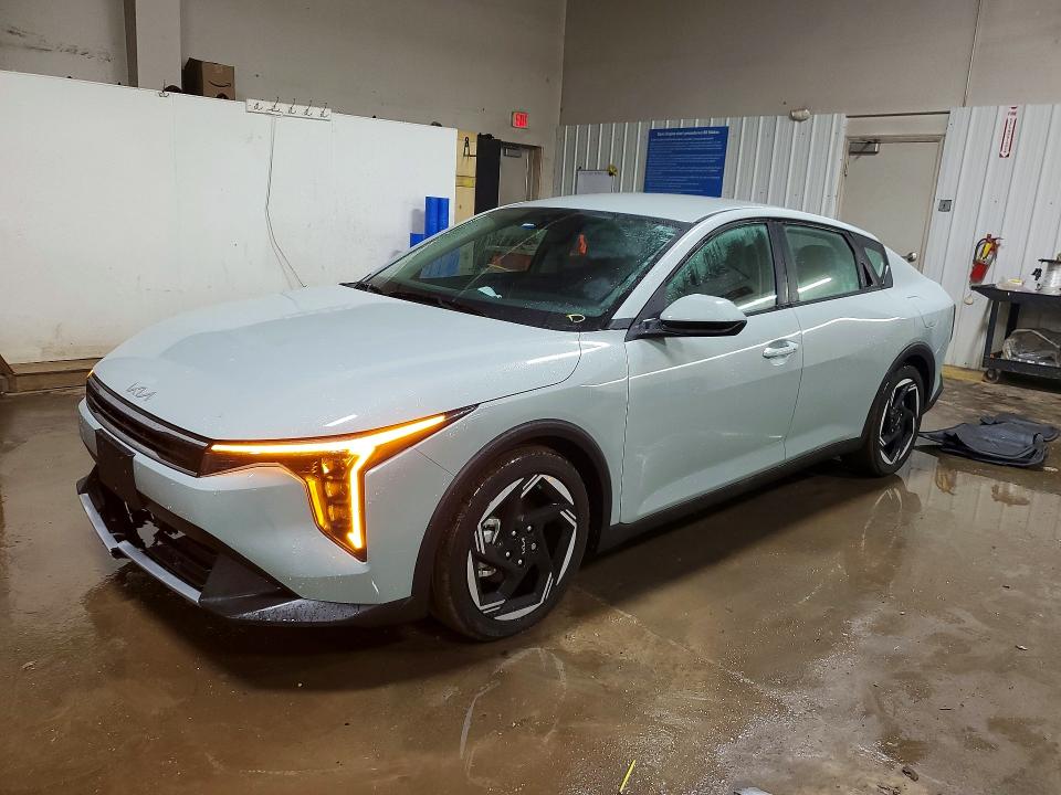 2025 KIA K4 — VIN 3KPFU4DE8SE030028