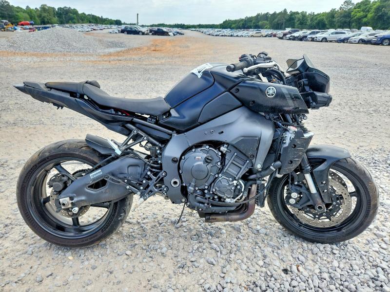 JYARN79E3PA000915
