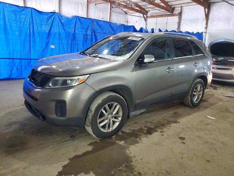 2015 KIA SORENTO LX — VIN 5XYKTDA72FG636022