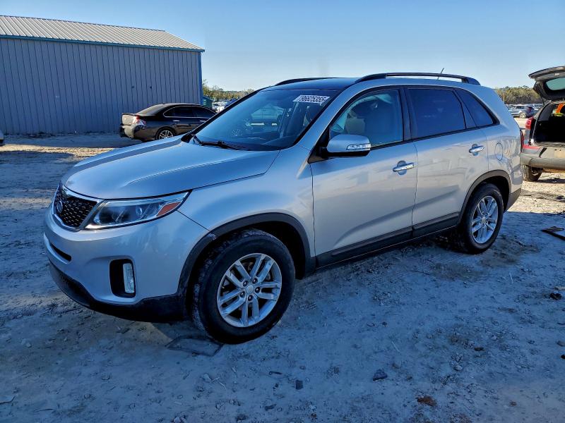 2015 KIA SORENTO LX — VIN 5XYKT4A68FG591076