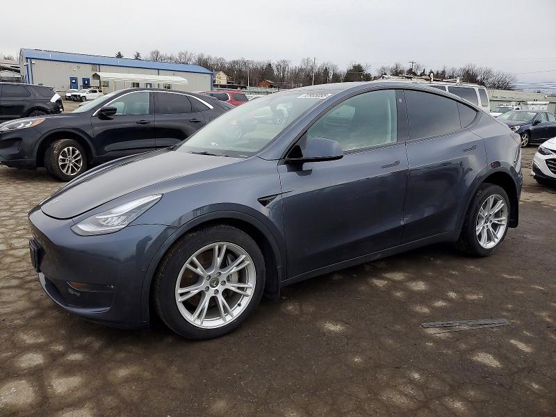 2022 TESLA MODEL Y — VIN 7SAYGDEEXNA008108