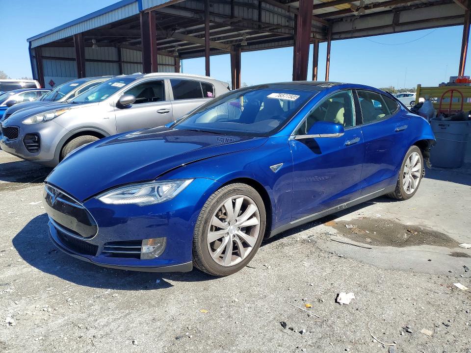 2016 TESLA MODEL S — VIN 5YJSA1E25GF136447