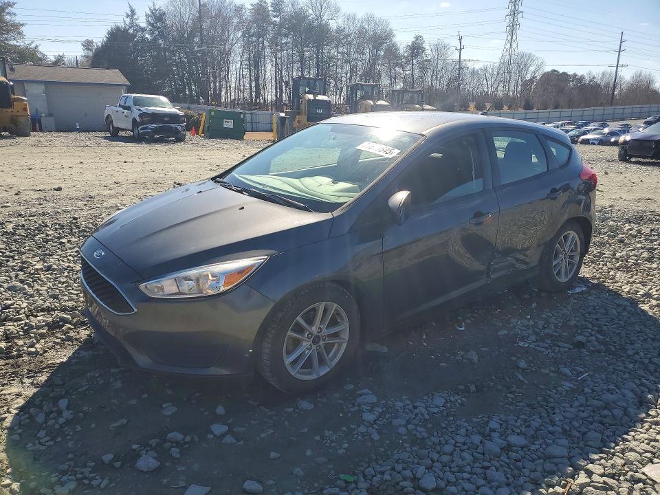 2018 FORD FOCUS — VIN 1FADP3K23JL255843