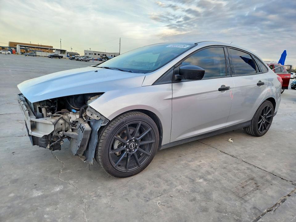2018 FORD FOCUS — VIN 1FADP3E29JL304281