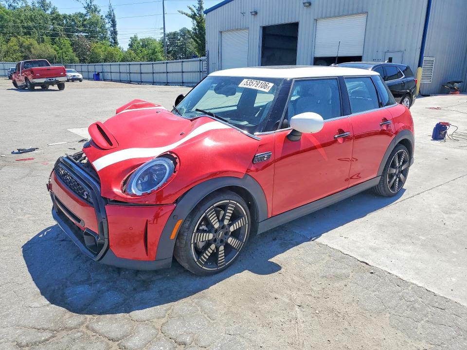 2023 MINI COOPER — VIN WMW53DK0XP2T69204