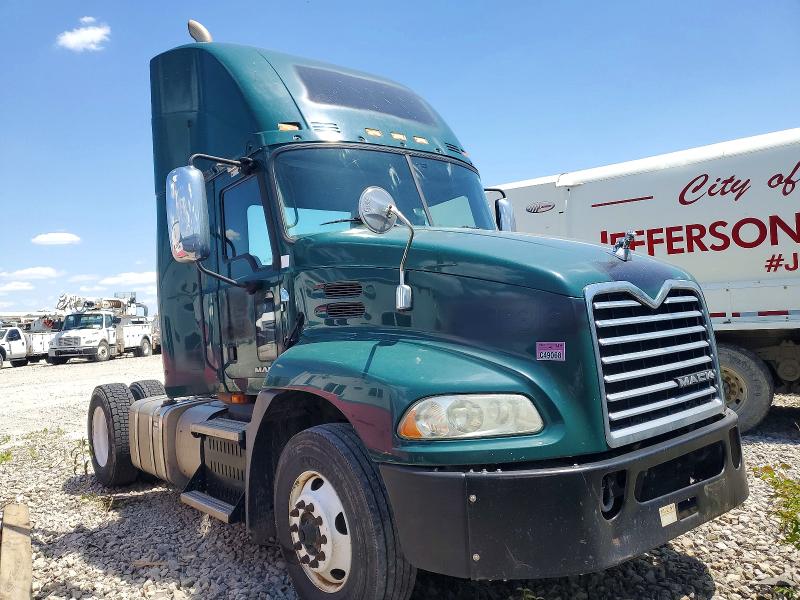 2016 MACK 600 — VIN 1M1AW01X7GM008551