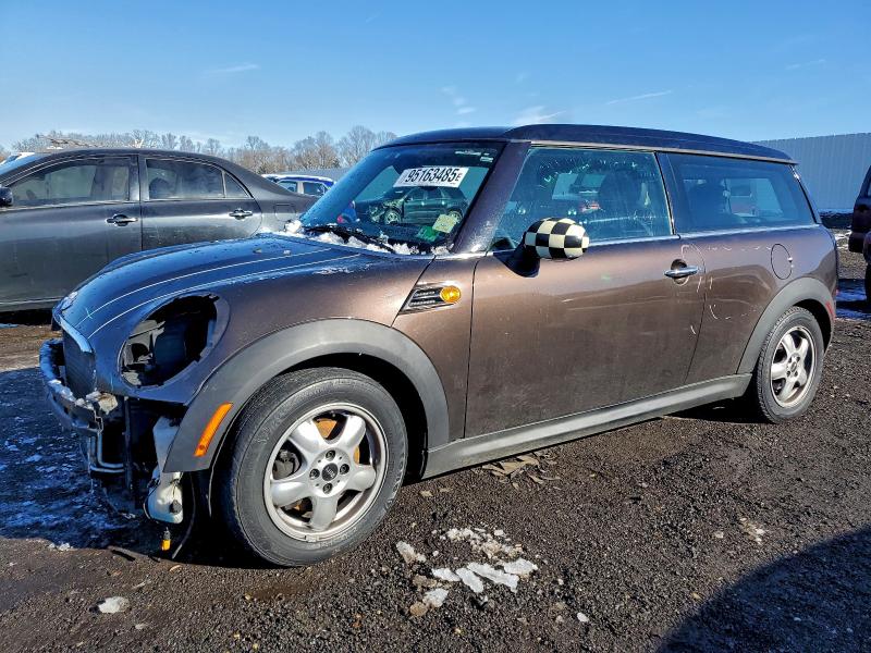 2011 MINI COOPER CLU — VIN WMWZF3C54BT188728