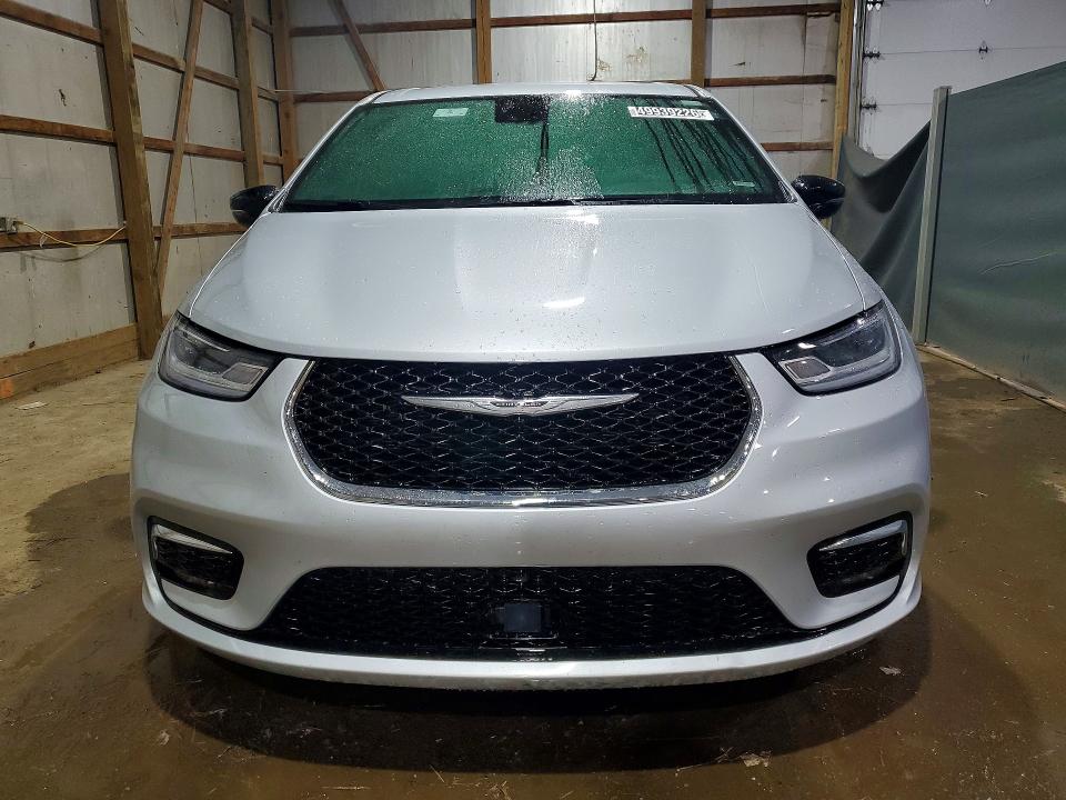 2C4RC1BG1TR167671
