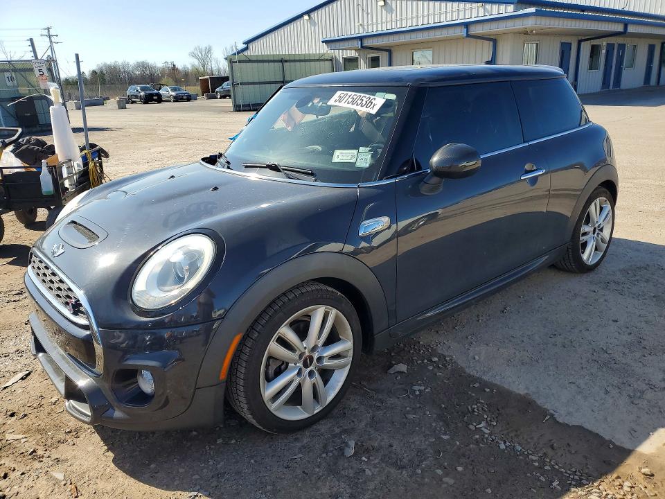 2015 MINI COOPER — VIN WMWXP7C54F2A60984