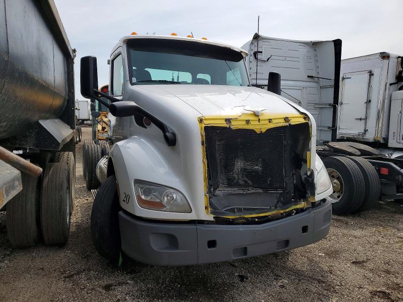 2017 PETERBILT 579 — VIN 1XPBDP9XXHD410801