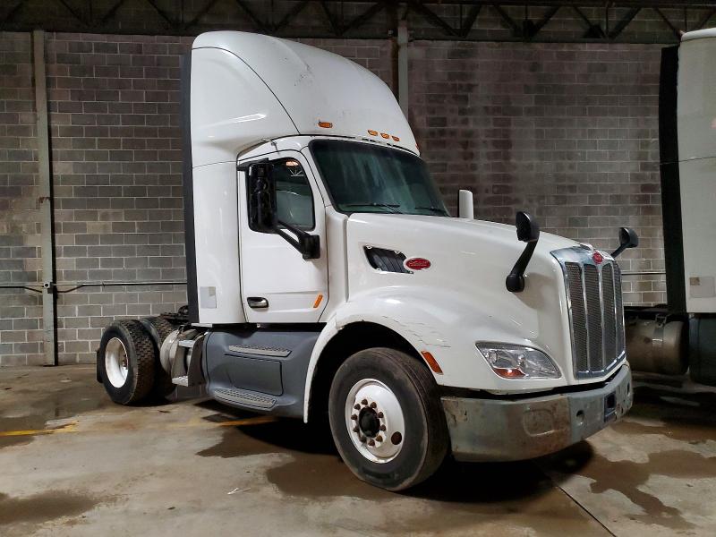 2018 PETERBILT 579 — VIN 1XPBA48X3JD446425