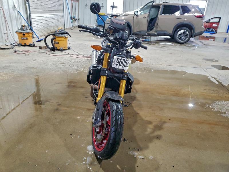 56KRZR223R3019521