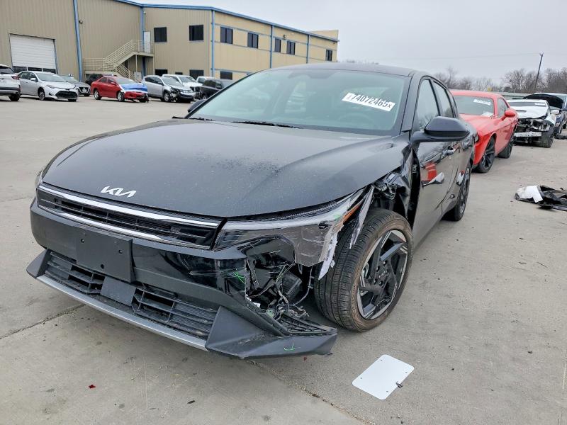 2025 KIA K4 — VIN 3KPFU4DEXSE235172
