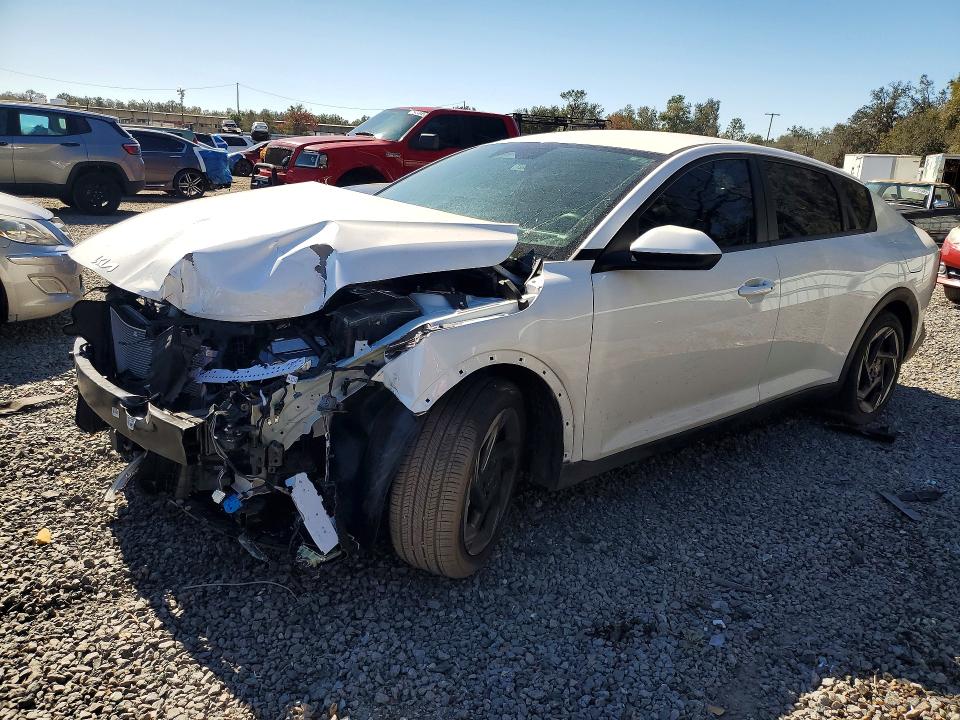 2025 KIA K4 EX — VIN 3KPFU4DE3SE121126