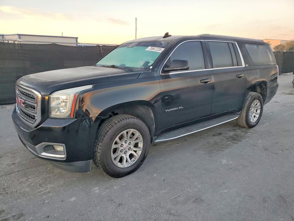 2018 GMC YUKON XL — VIN 1GKS1GKC3JR384587