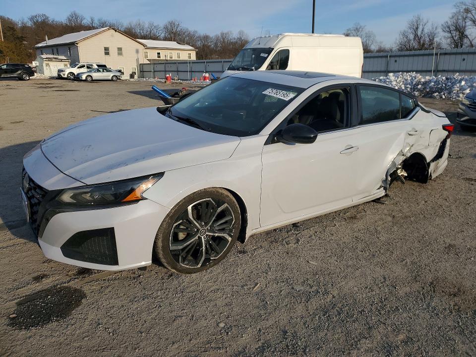 2023 NISSAN ALTIMA SR — VIN 1N4BL4CW0PN346303