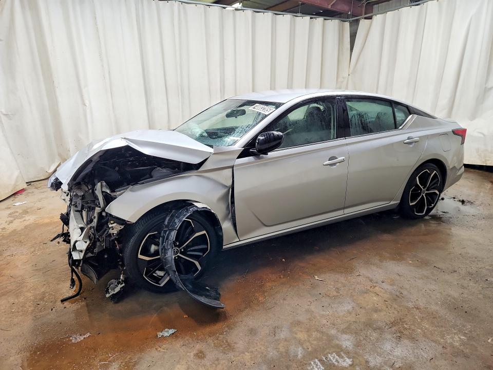 2024 NISSAN ALTIMA SR — VIN 1N4BL4CV4RN351899