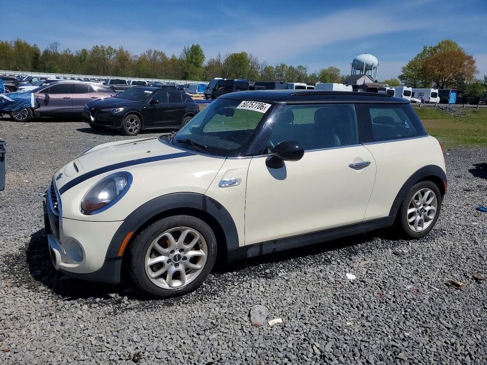2015 MINI COOPER — VIN WMWXP7C59F2A34204