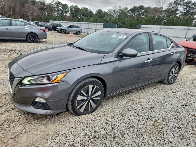2021 NISSAN ALTIMA SV — VIN 1N4BL4DV8MN343019