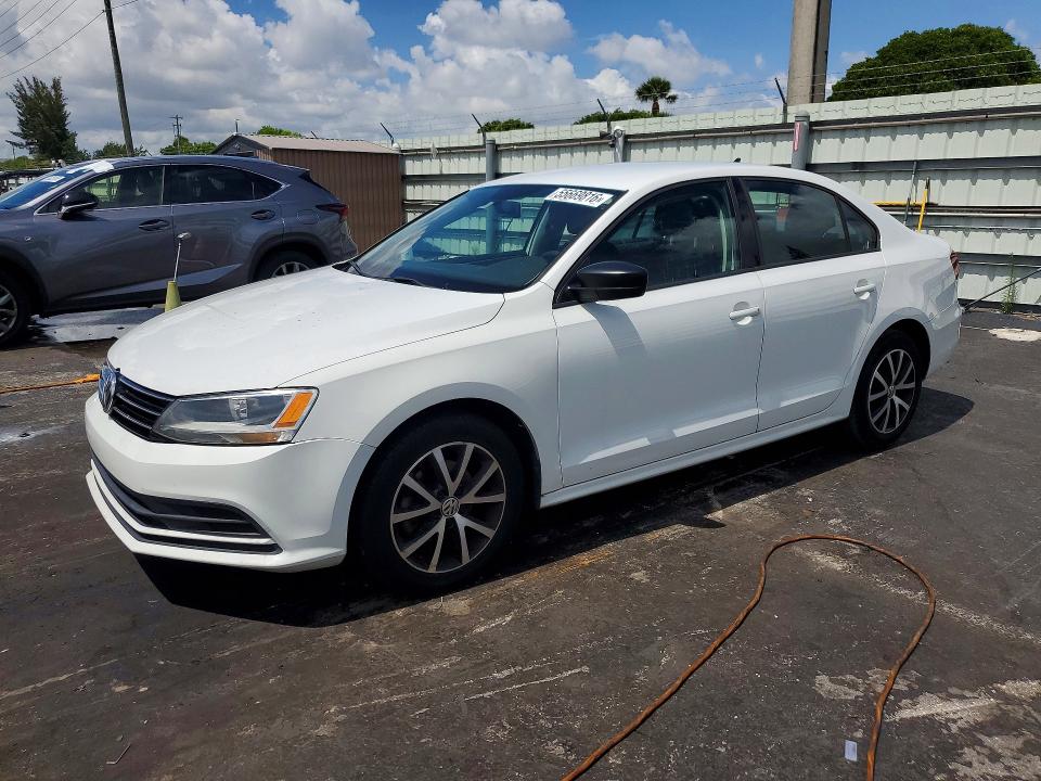 2016 VOLKSWAGEN JETTA — VIN 3VWD67AJ9GM341580