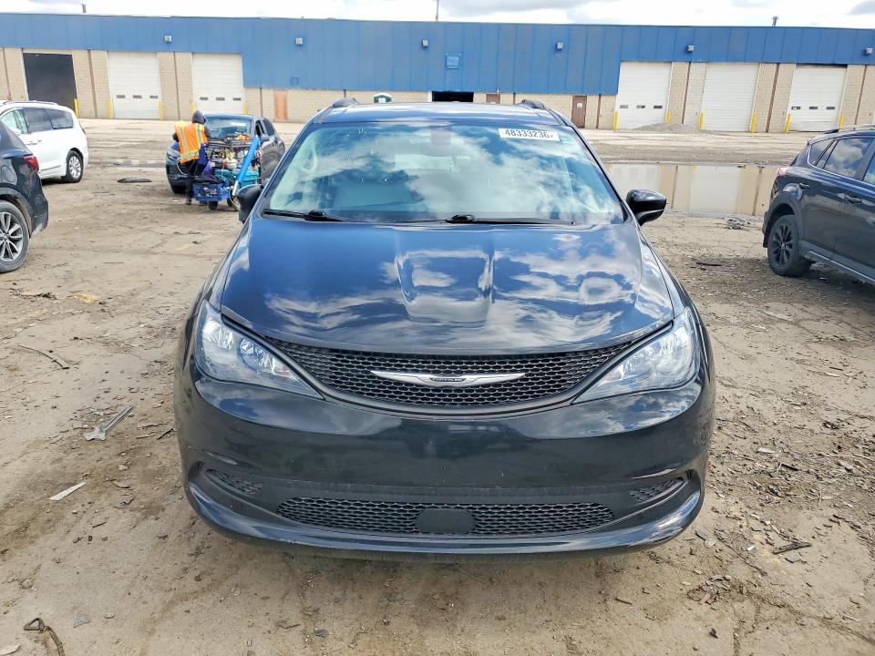 2C4RC1DG4MR551376