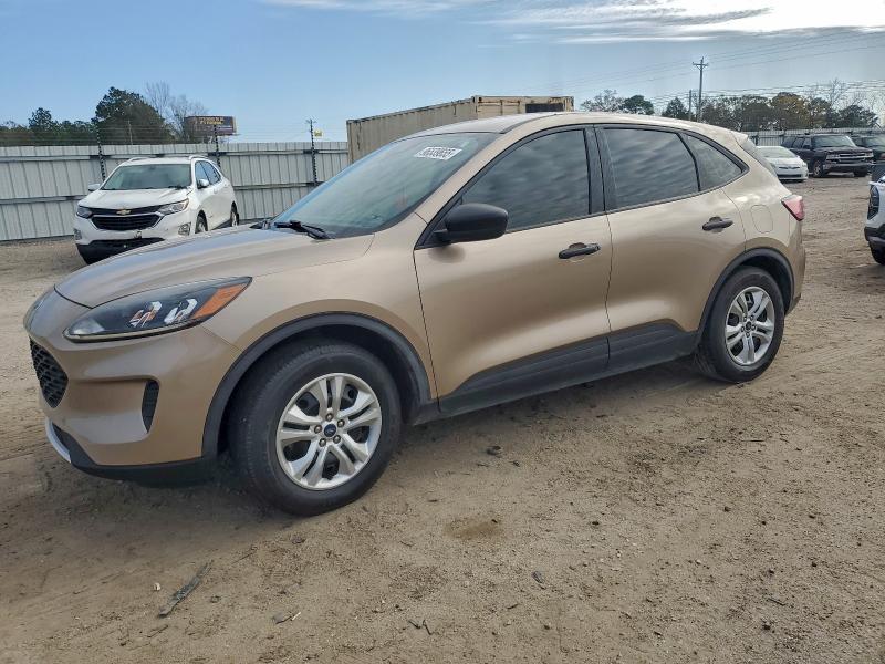 2020 FORD ESCAPE S — VIN 1FMCU0F67LUA24026